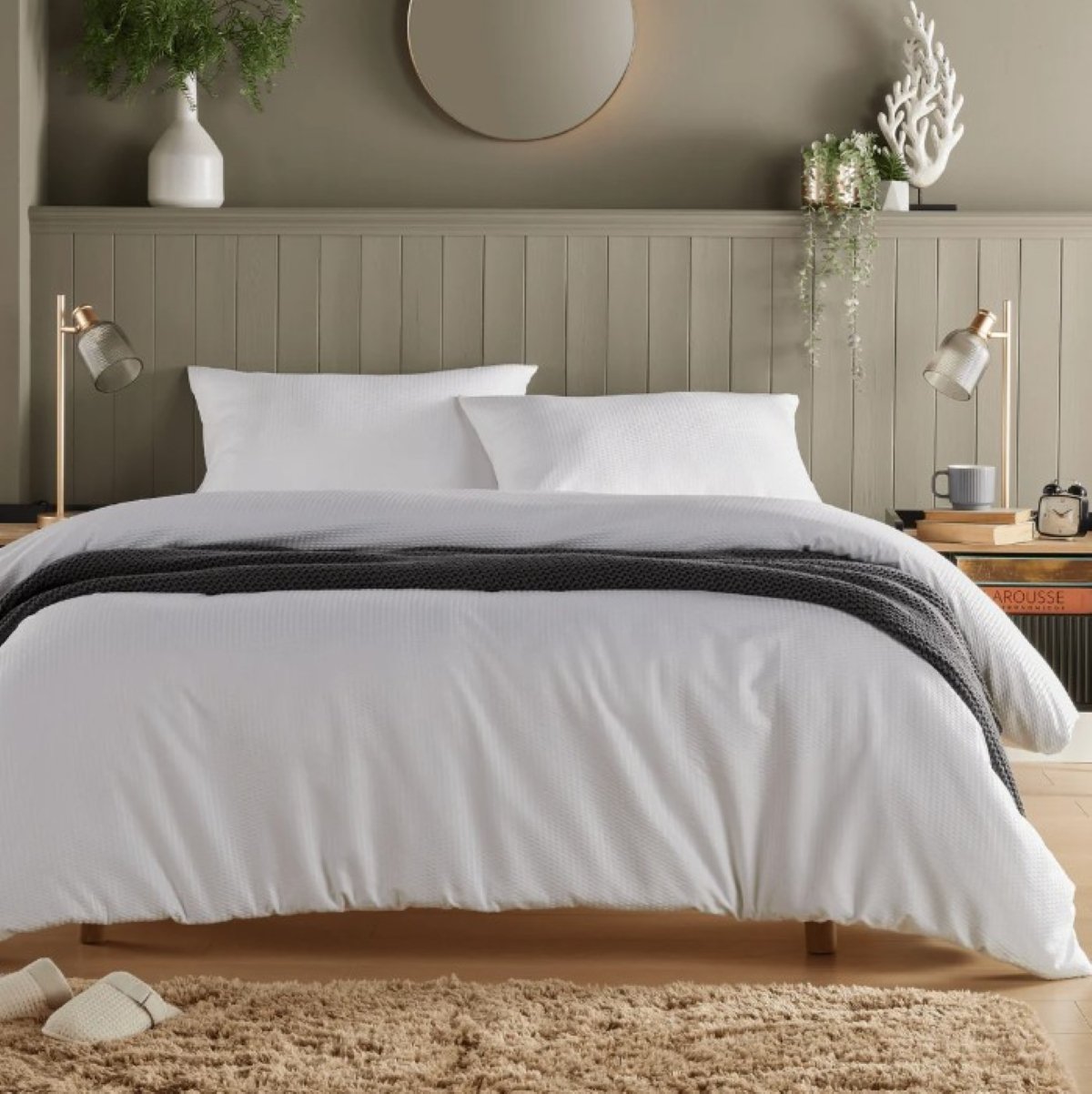 New Edge Blinds Monaco Seersucker White Duvet Set - King