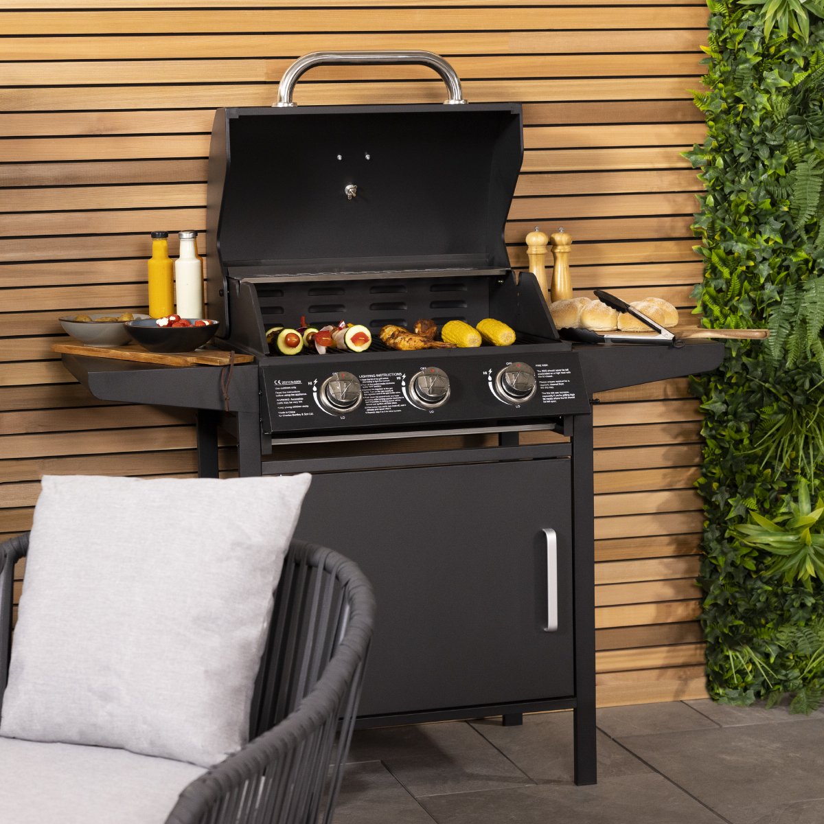 Charles Bentley 3 Burner Gas BBQ - Black