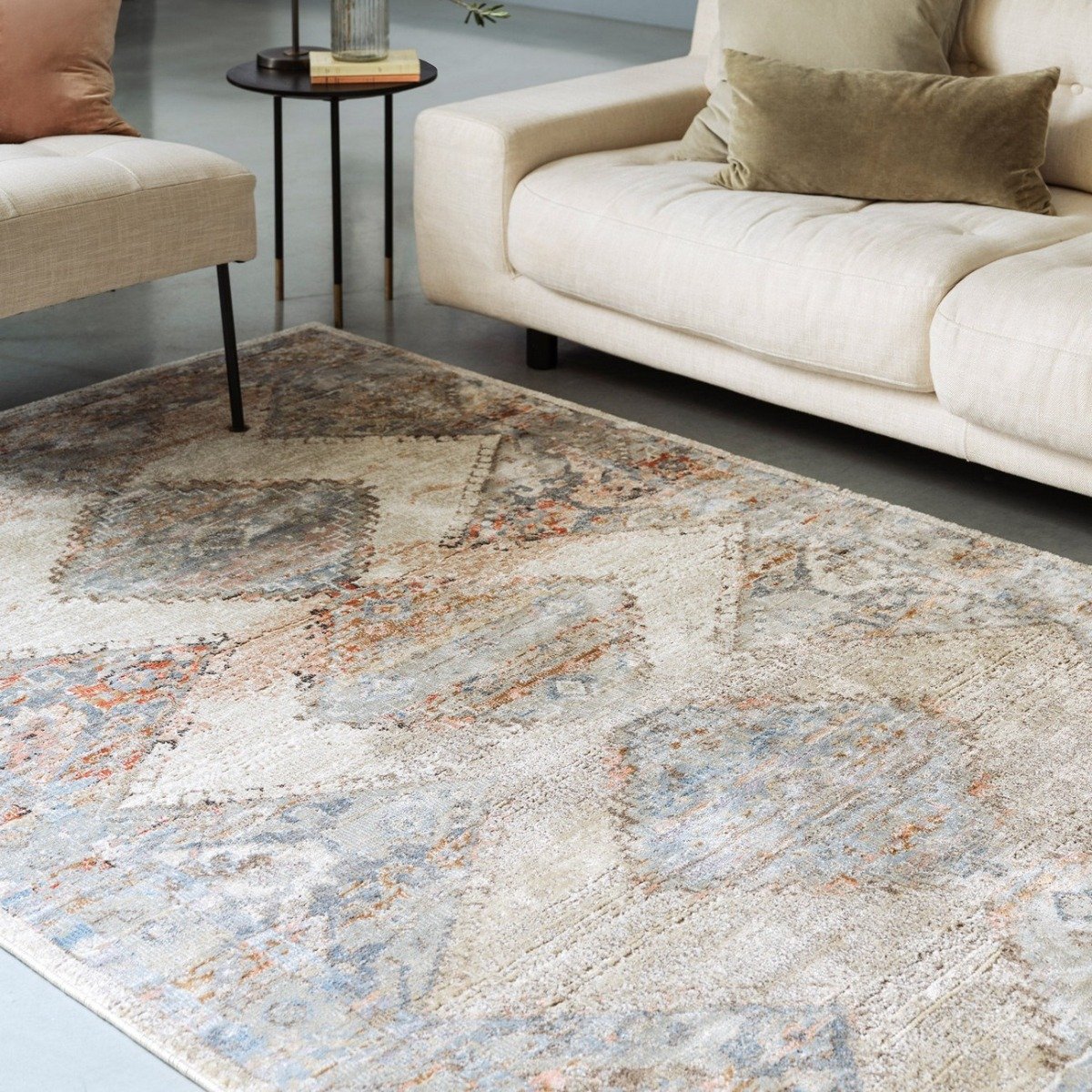 Mega Flooring Beige Traditional Bordered Rug - 120 x 170cm