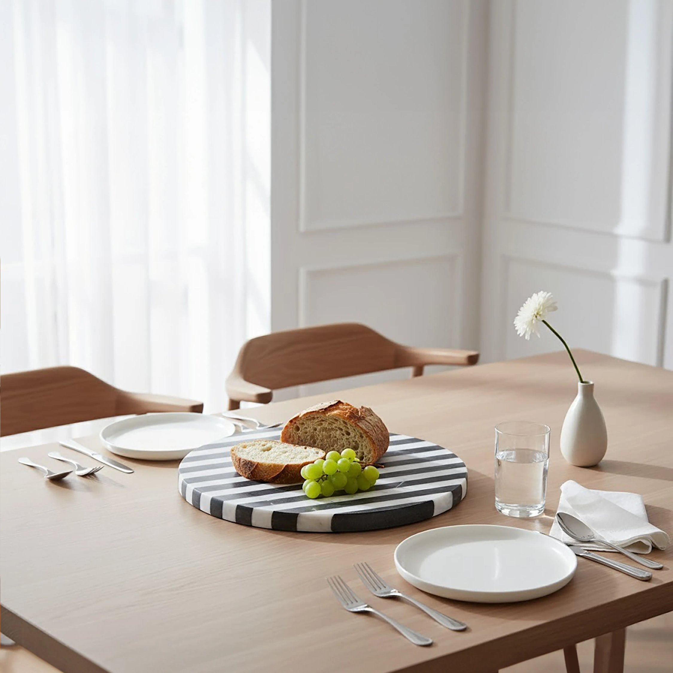 Orsina Soma Small Marble Round Cheese Board - Black and White