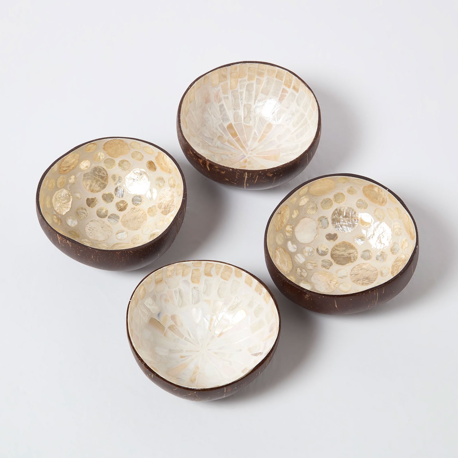 Homescapes Coconut & Capiz Shell Bowls Set – Brown