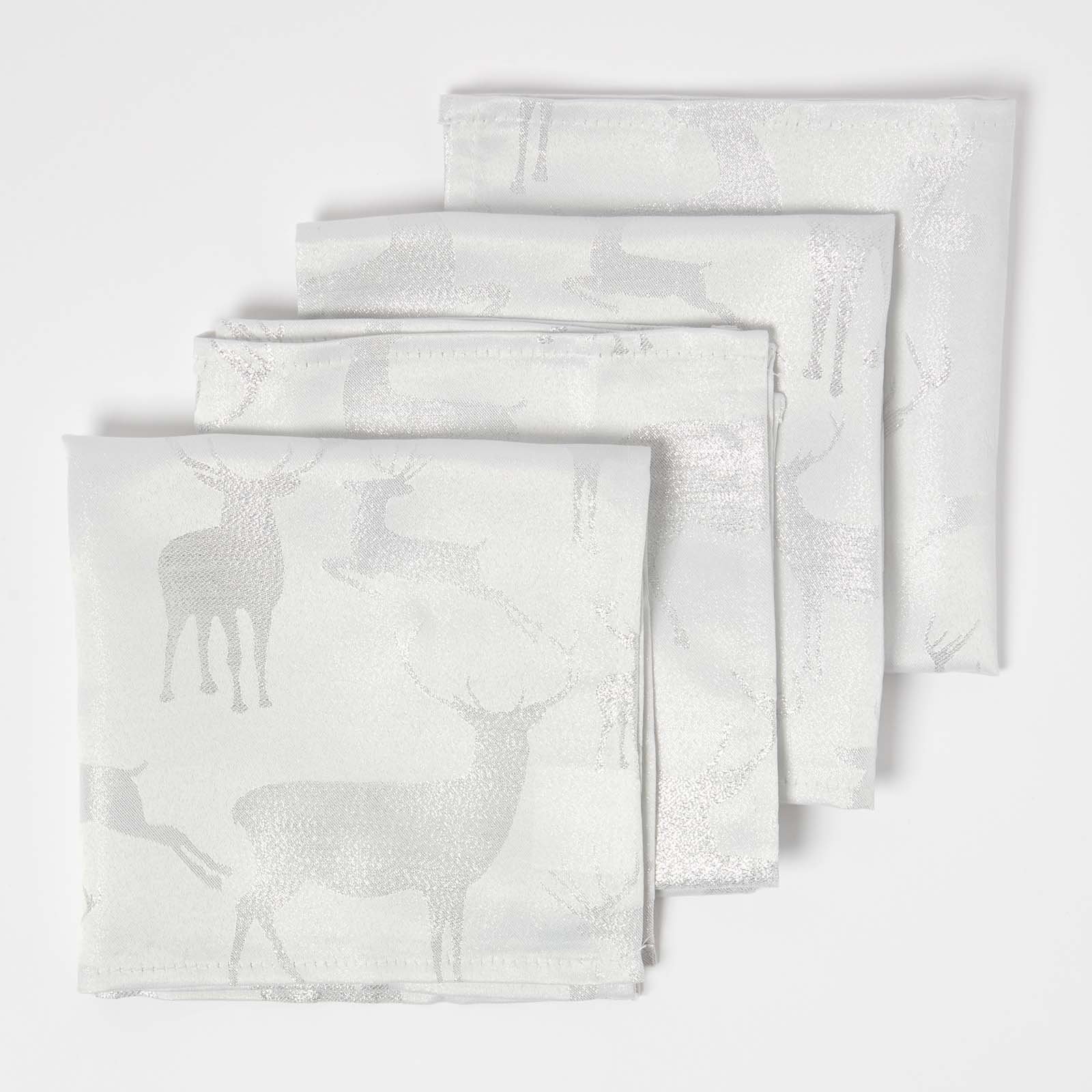 Homescapes Pack of 4 Christmas Stag Napkins - Silver