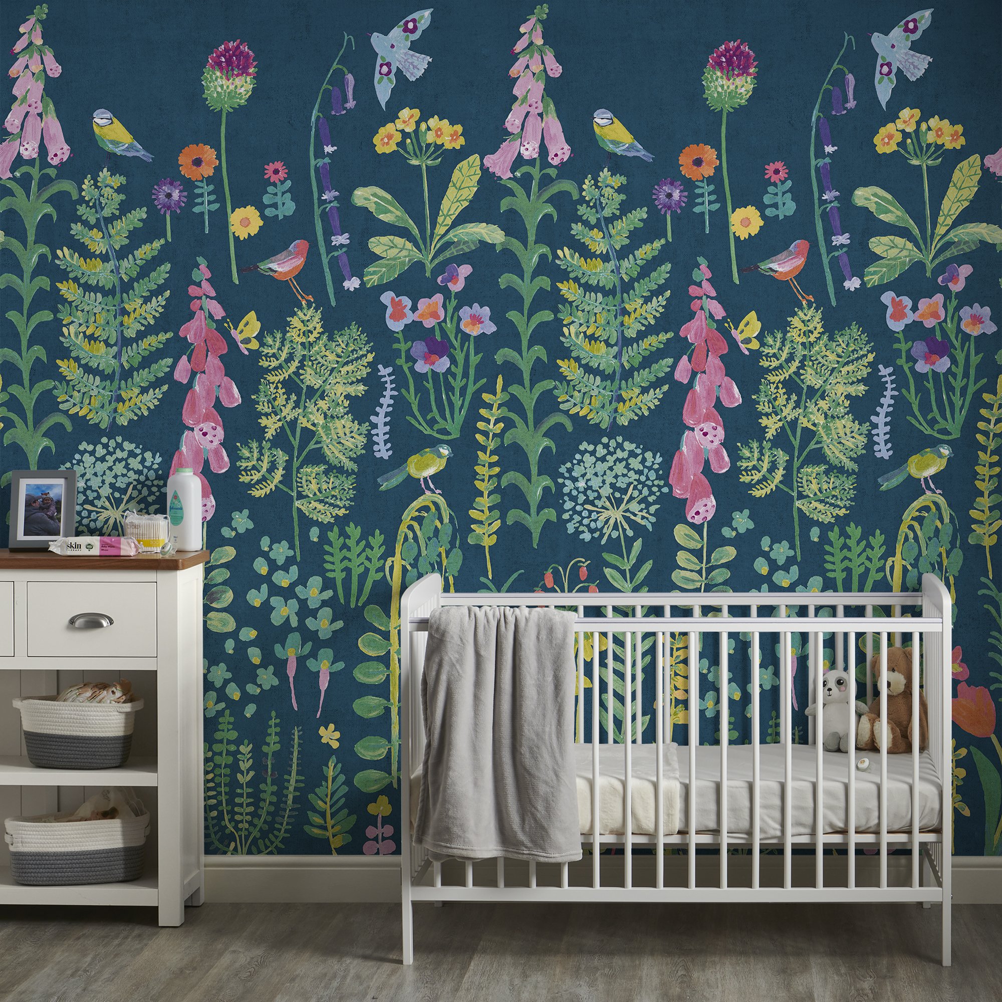 Grandeco Spring Meadow 3 Lane Repeatable wallpaper Mural  - Green