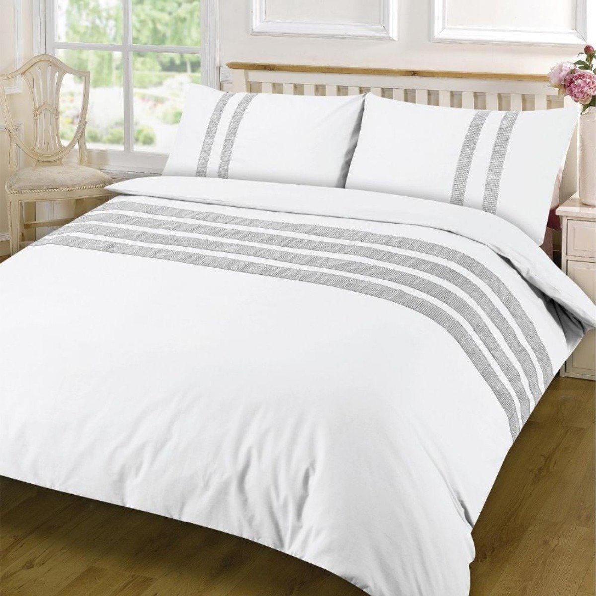 HomeSpace Direct Lace Dia White Duvet Cover Set - Double