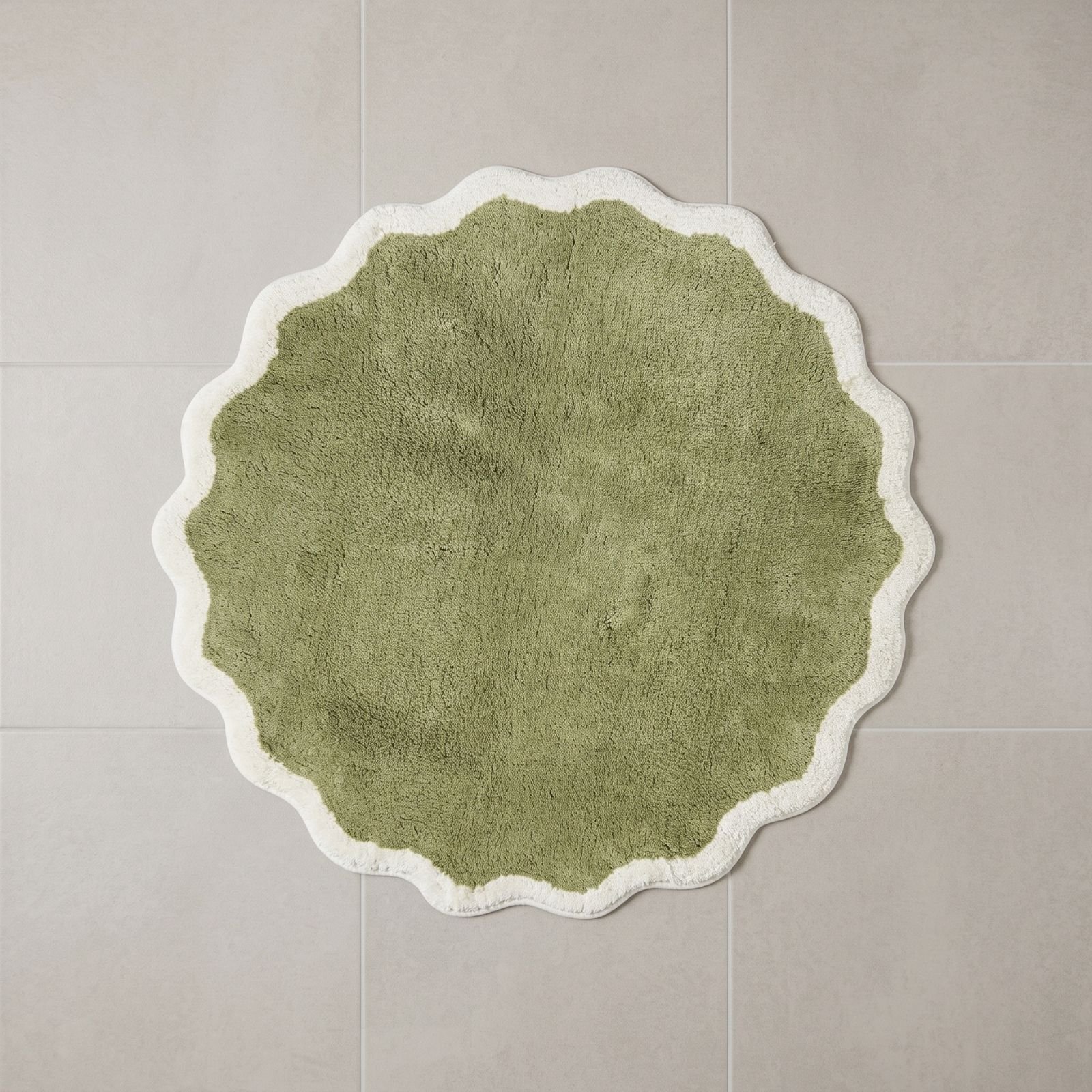 Homescapes Scallop Cotton Bath Mat – 70 cm – Green