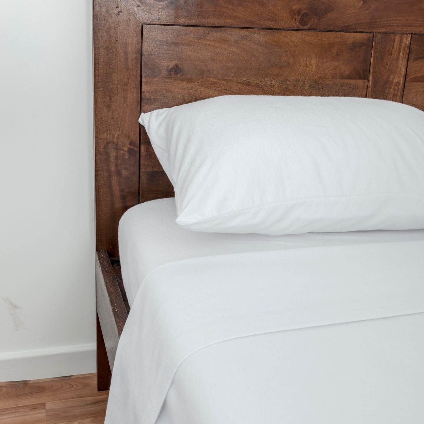 Homescapes Brushed Cotton Flannelette White Flat Sheet - Double