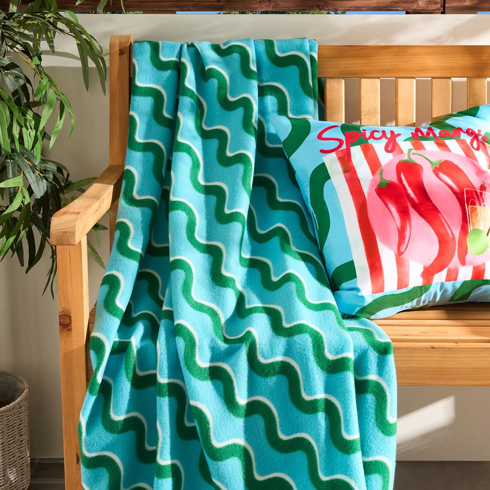 OHS Swril Fleece Blanket Throw 120 x 150cm - Blue/Green