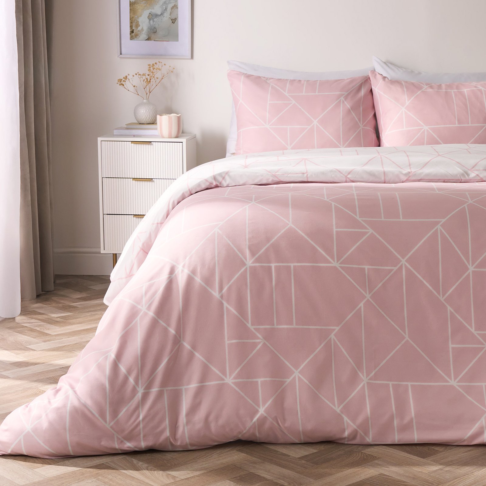 OHS Geometric Print Reversible Duvet Cover Set - Pink - Double
