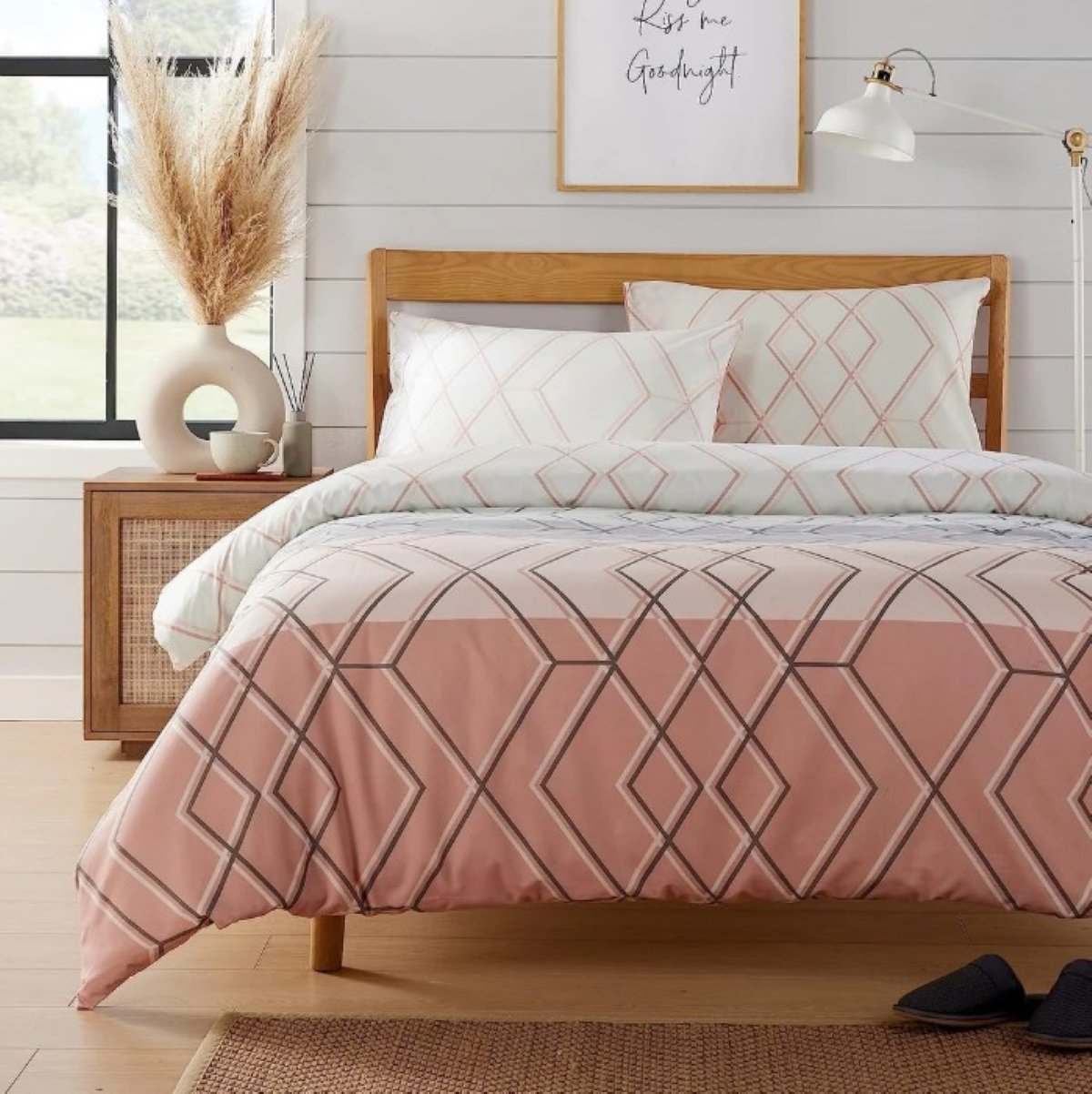 New Edge Blinds Havanna Geo Pink Duvet Set - King