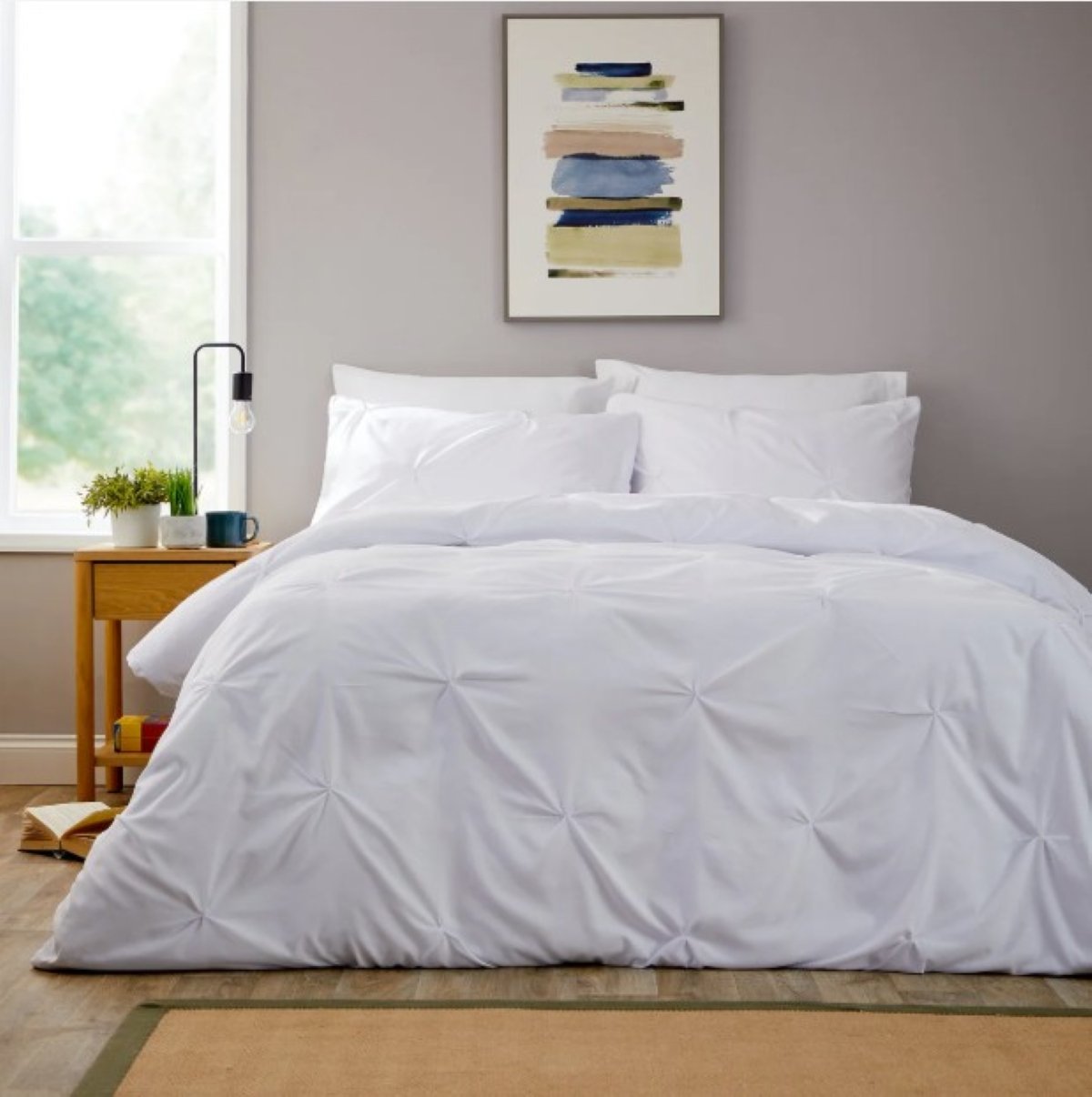 New Edge Blinds Pintuck White Duvet Set - Super King