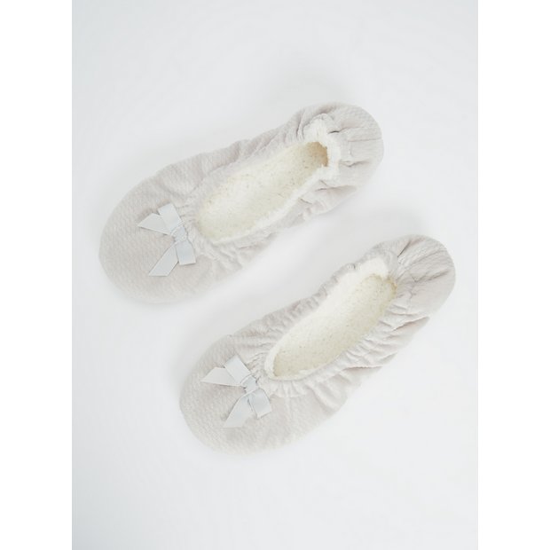 Tu 2025 clothing slippers