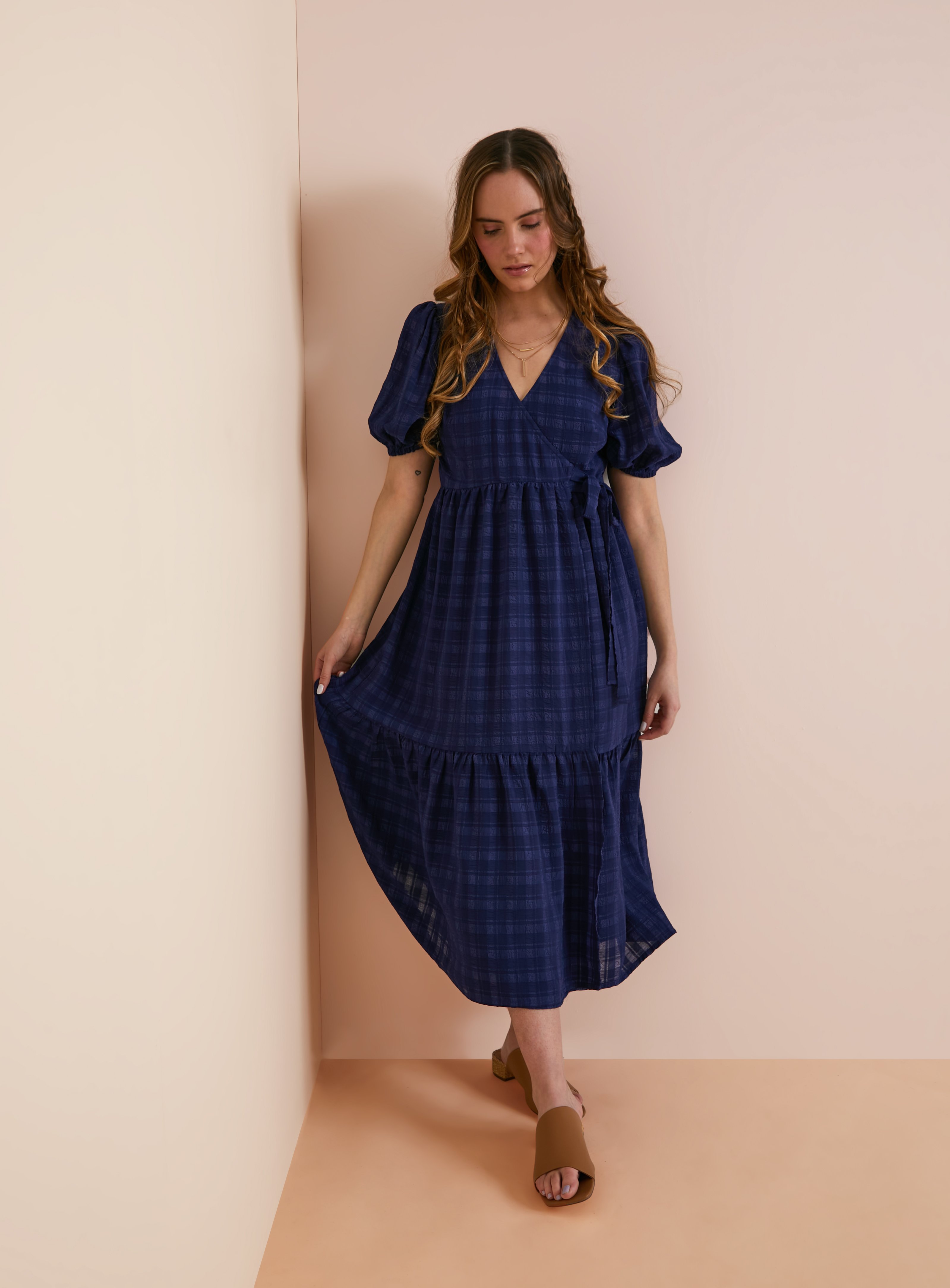 Everbelle Sheer Woven Check Midi Dress - 14