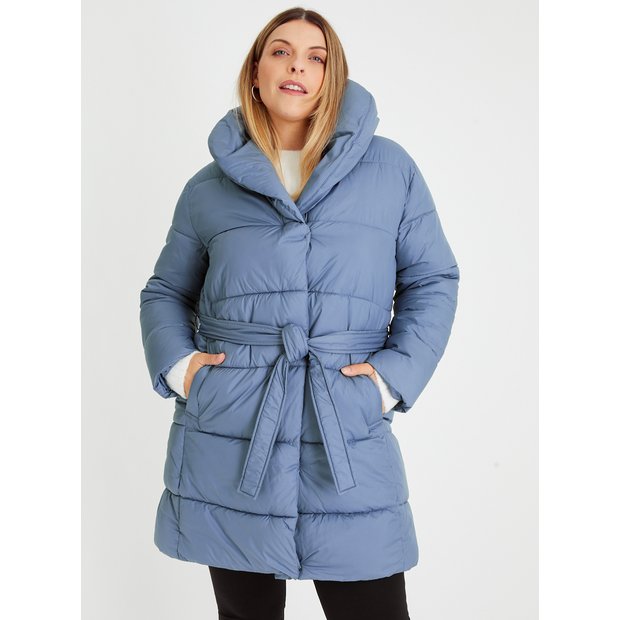 Light coat store with hood