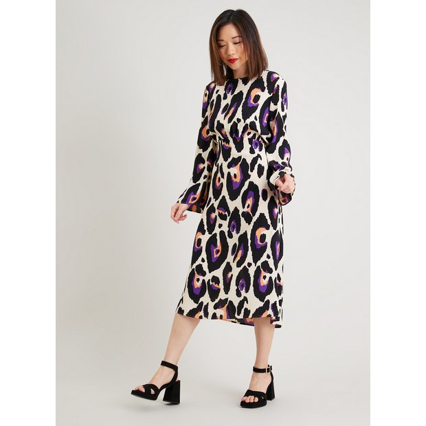 Petite leopard 2024 print dress