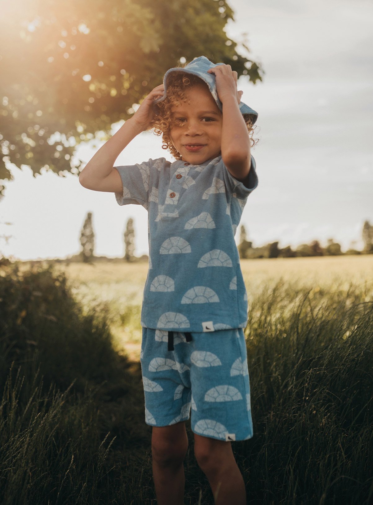 TURTLEDOVE LONDON Rays Print Shorts