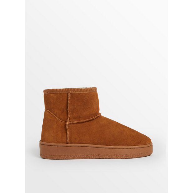 Tu clearance tan boots