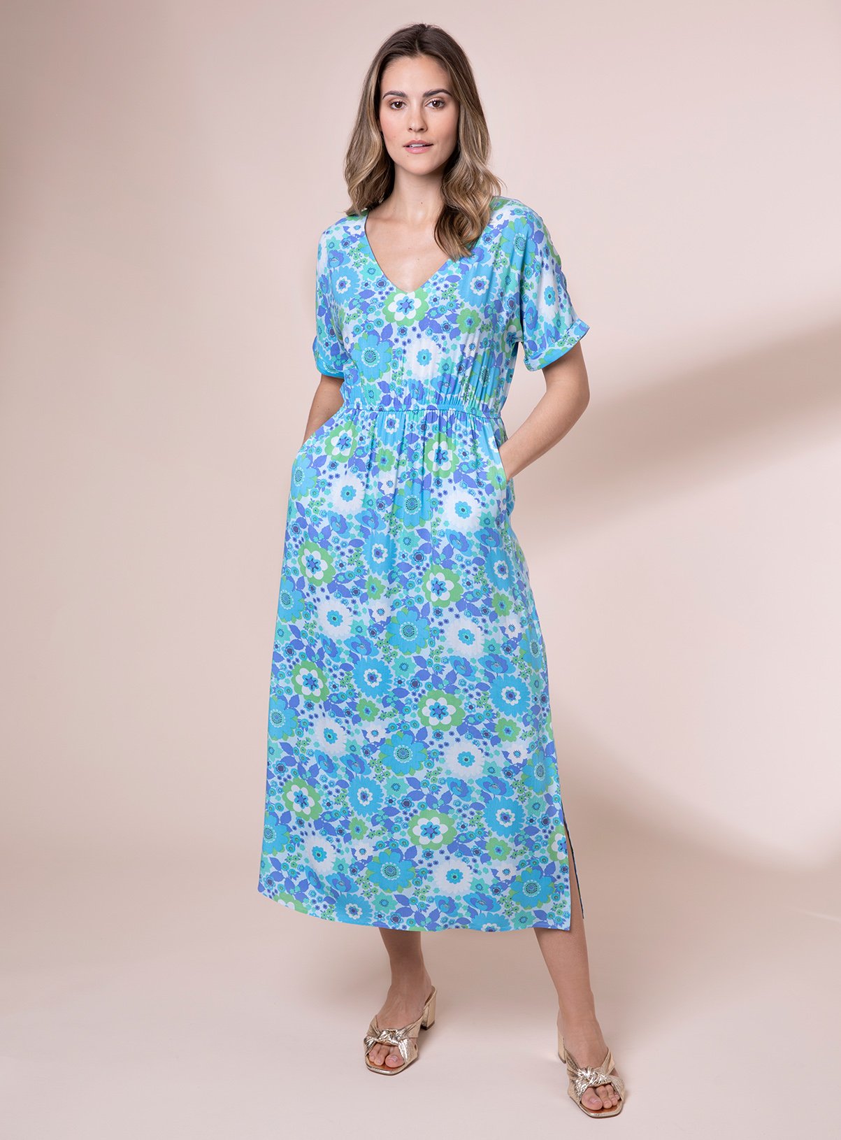 ANORAK Nostalgic Flower EcoVero Short Sleeve Midi Dress