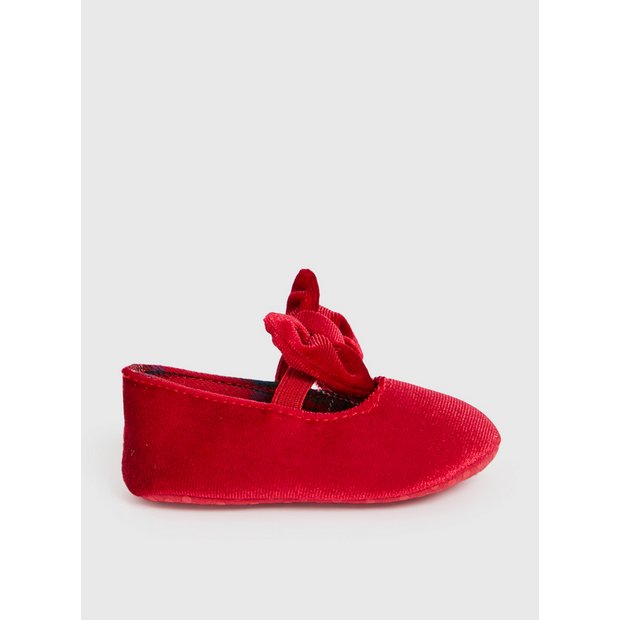 Red velvet best sale baby shoes