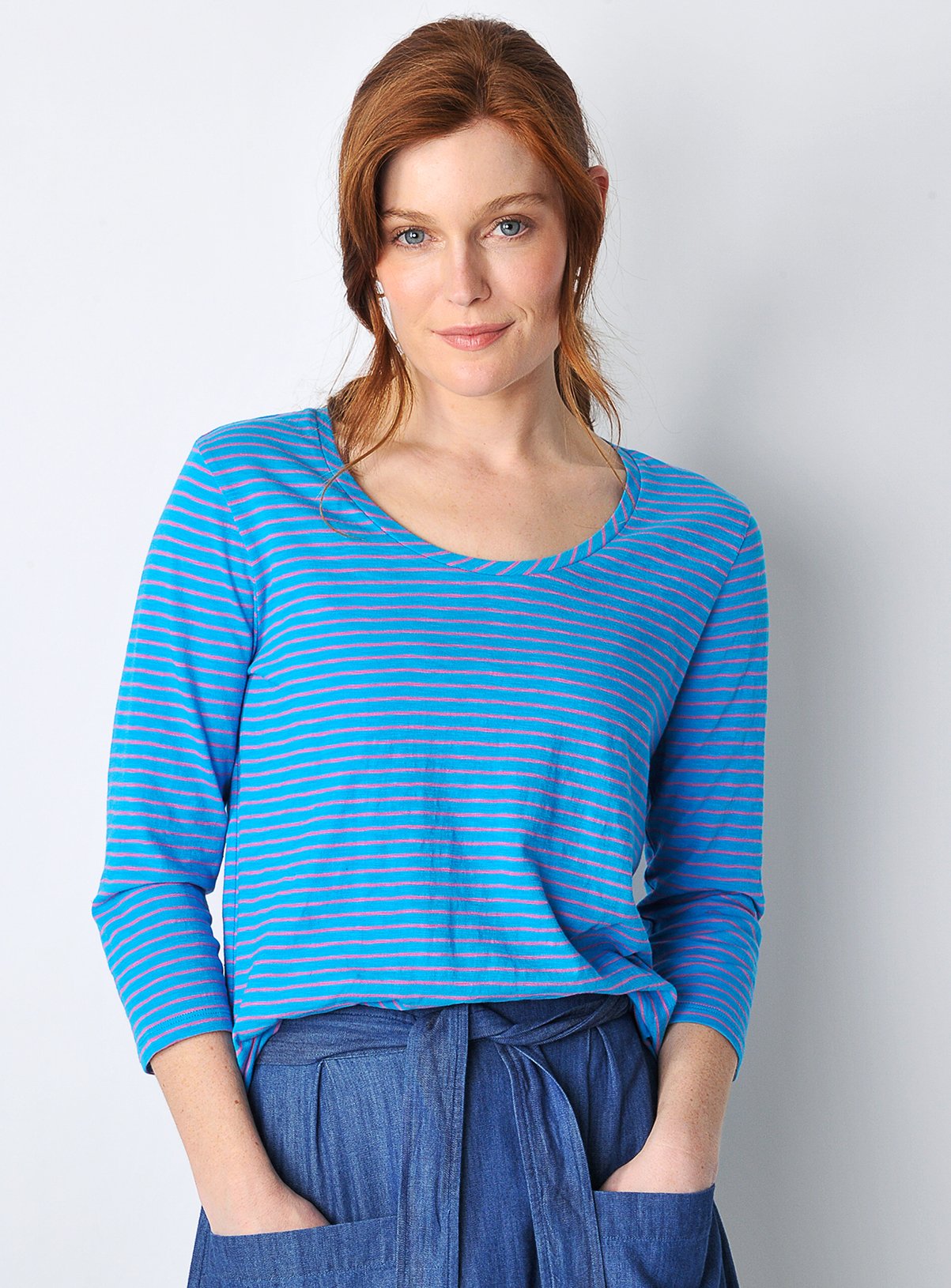 BURGS Truscott Womens Scoop Neck 3/4 Sleeve Top