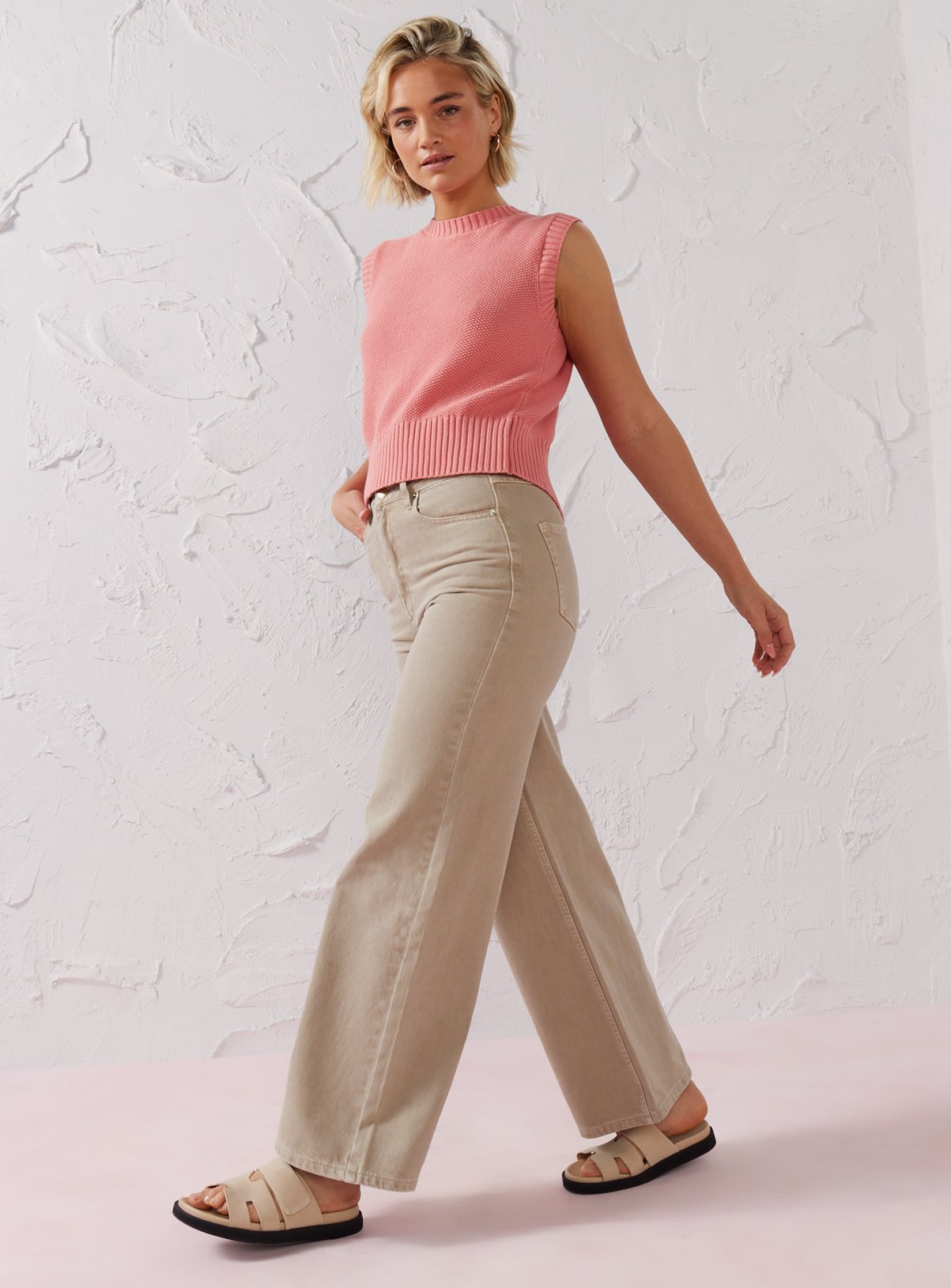 EVERBELLE Stone Wash Wide Leg Denim Jeans  