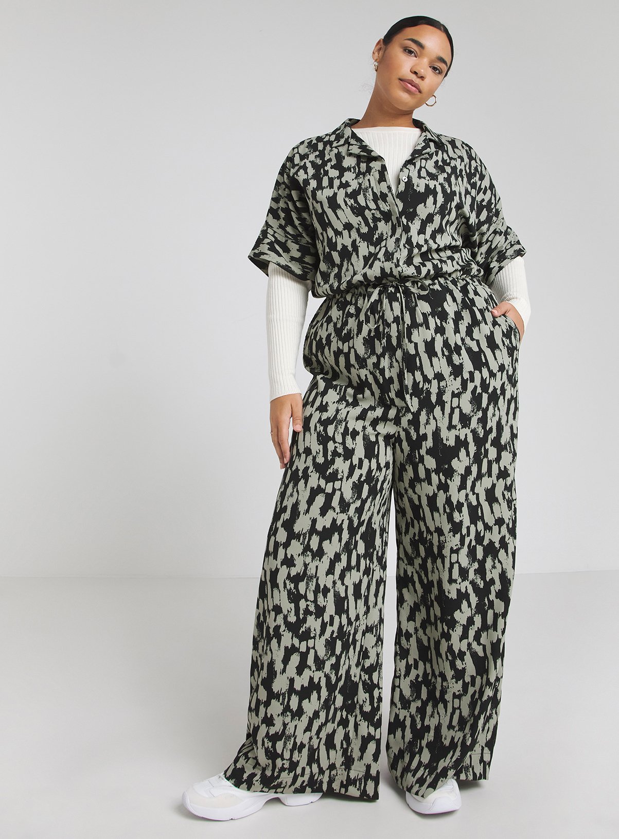 SIMPLY BE Green Mark Making Print Button Thru Jumpsuit