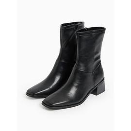 Results for black baseball boots