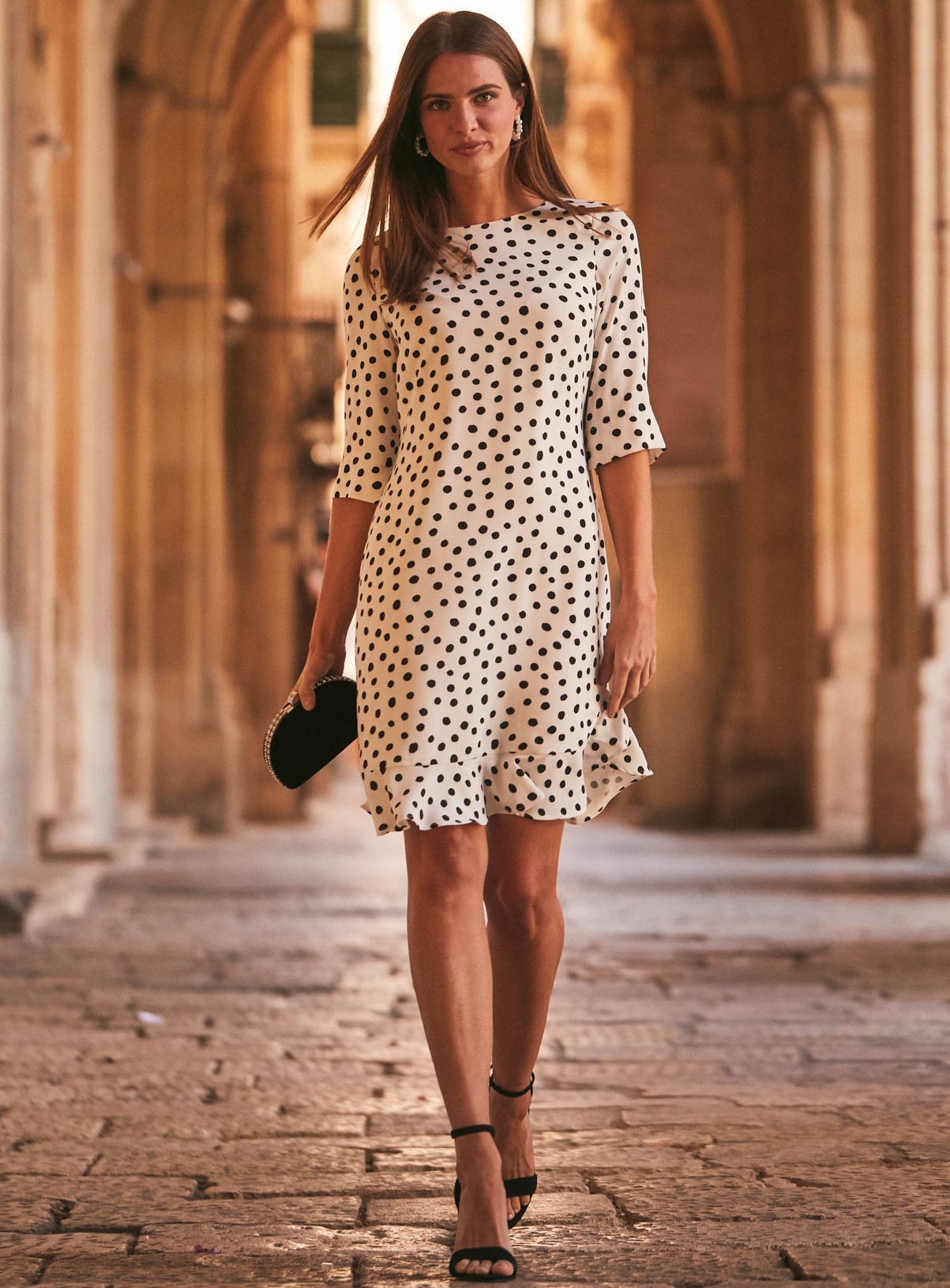 SOSANDAR Ivory Ruffle Hem Shift Dress 