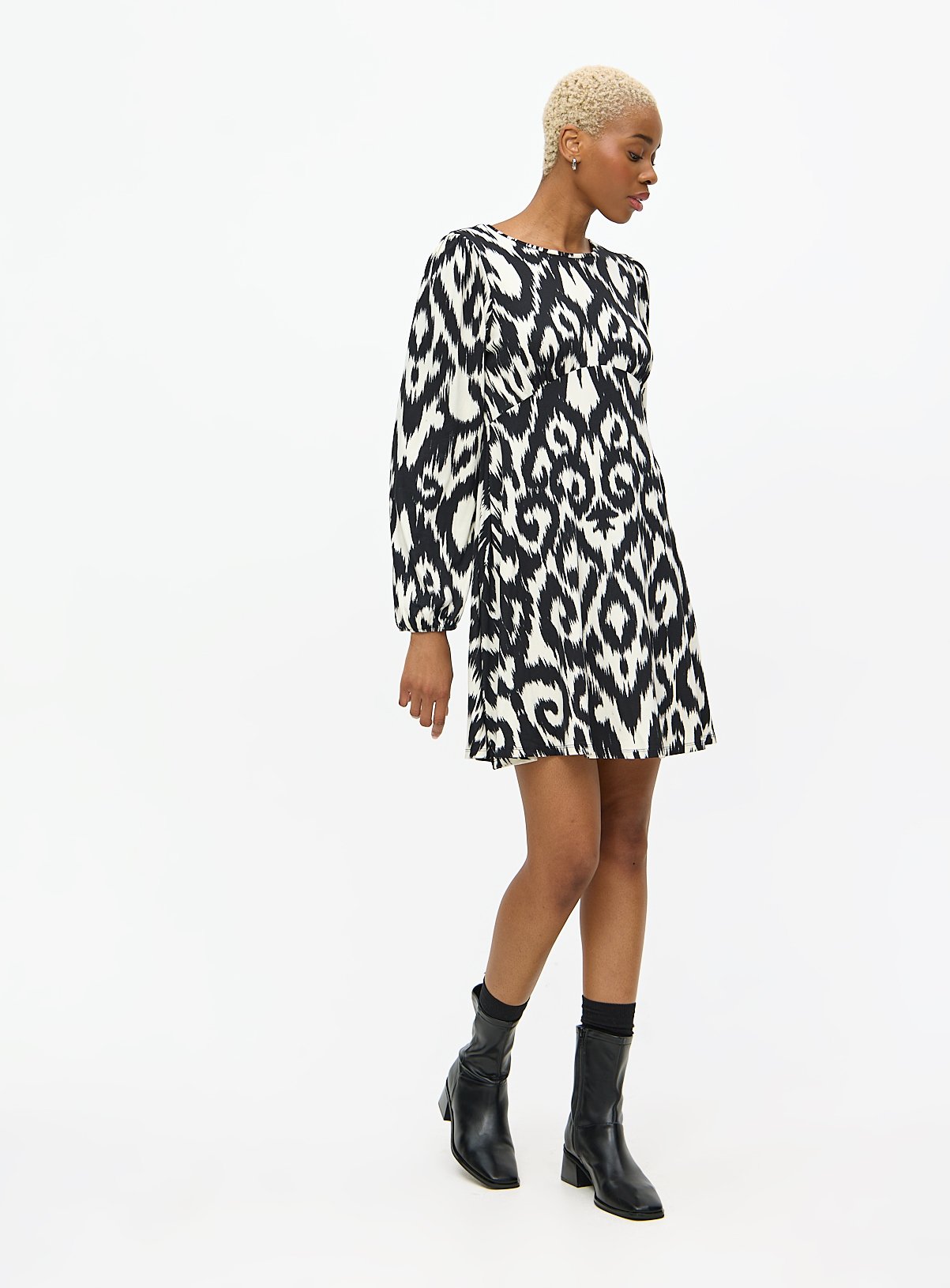 Monochrome Ikat Print Long Sleeve Mini Dress