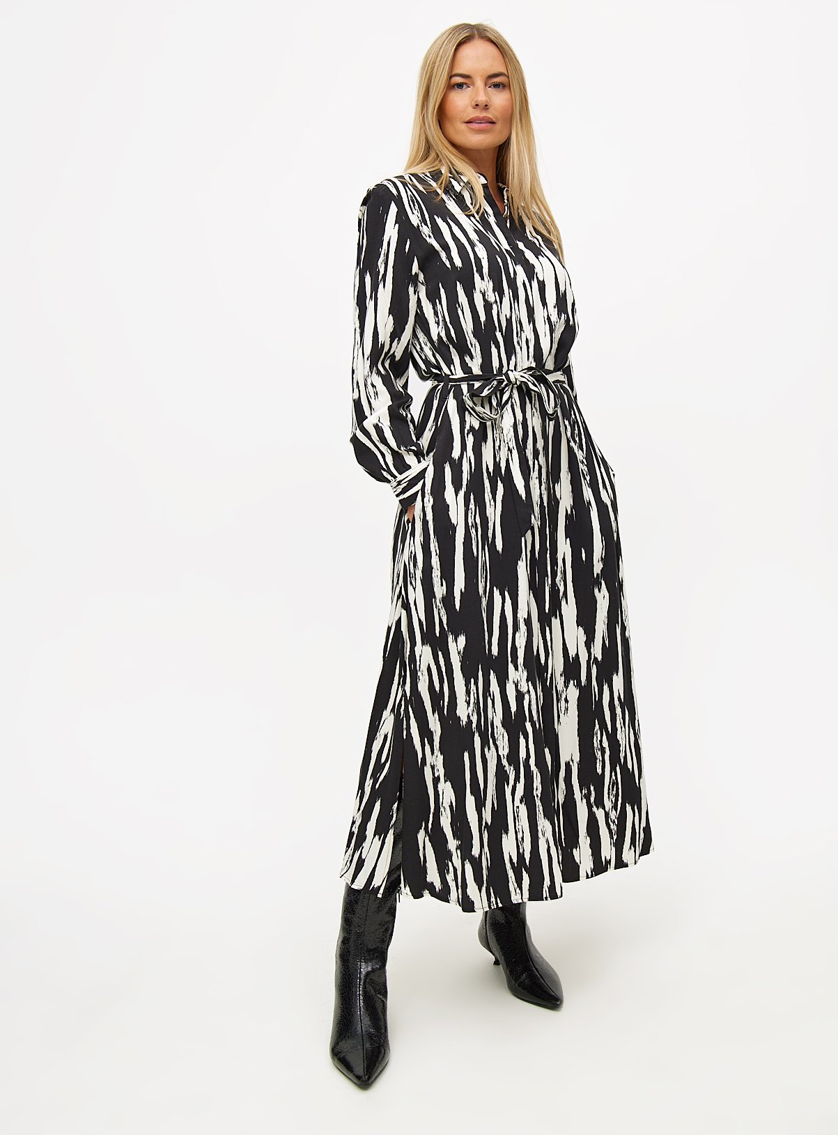 Monochrome Abstract Printed Midaxi Shirt Dress 