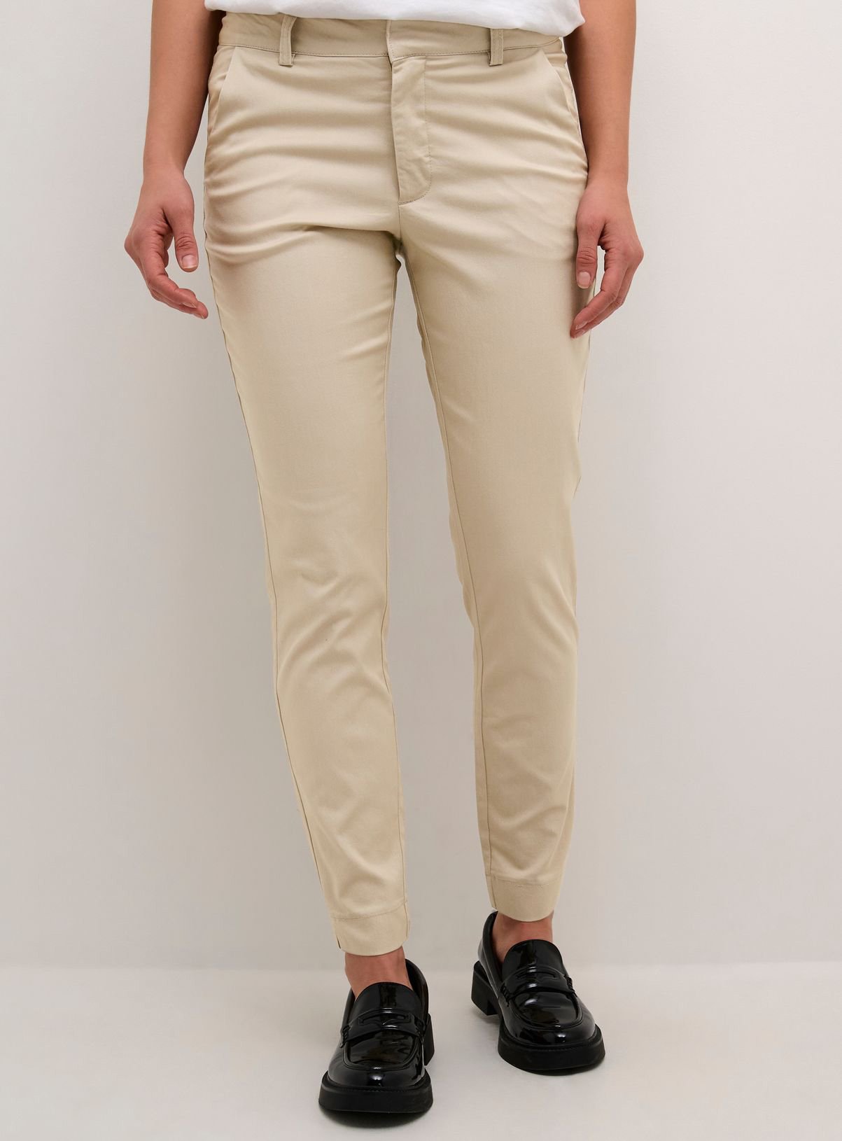 KAFFE Lea 7/8 Chino Trousers Beige 