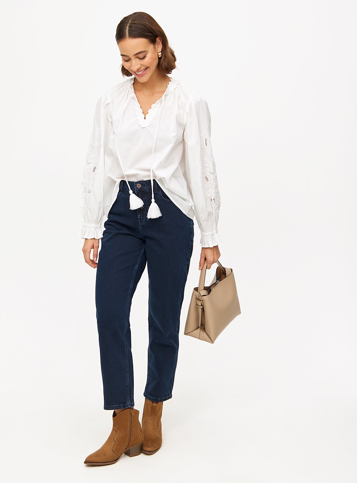 Straight Leg Relaxed Jeans 