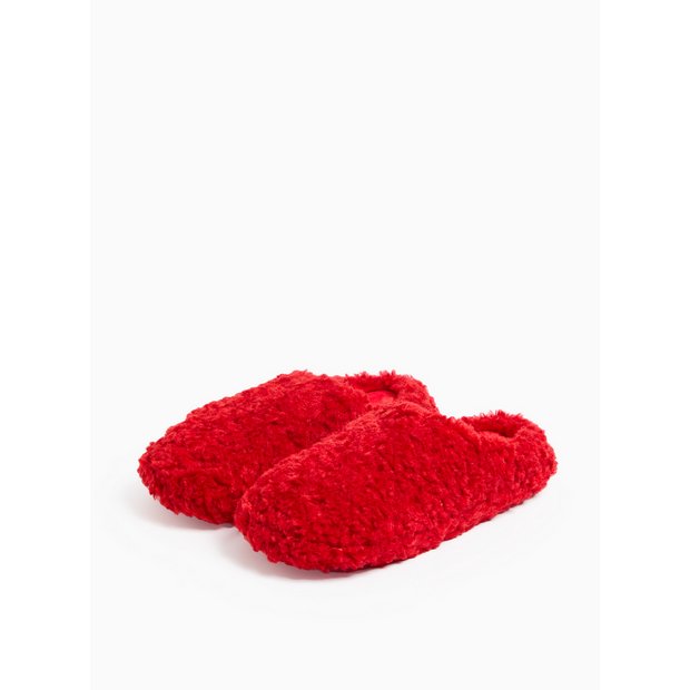 Red fluffy slippers fashion