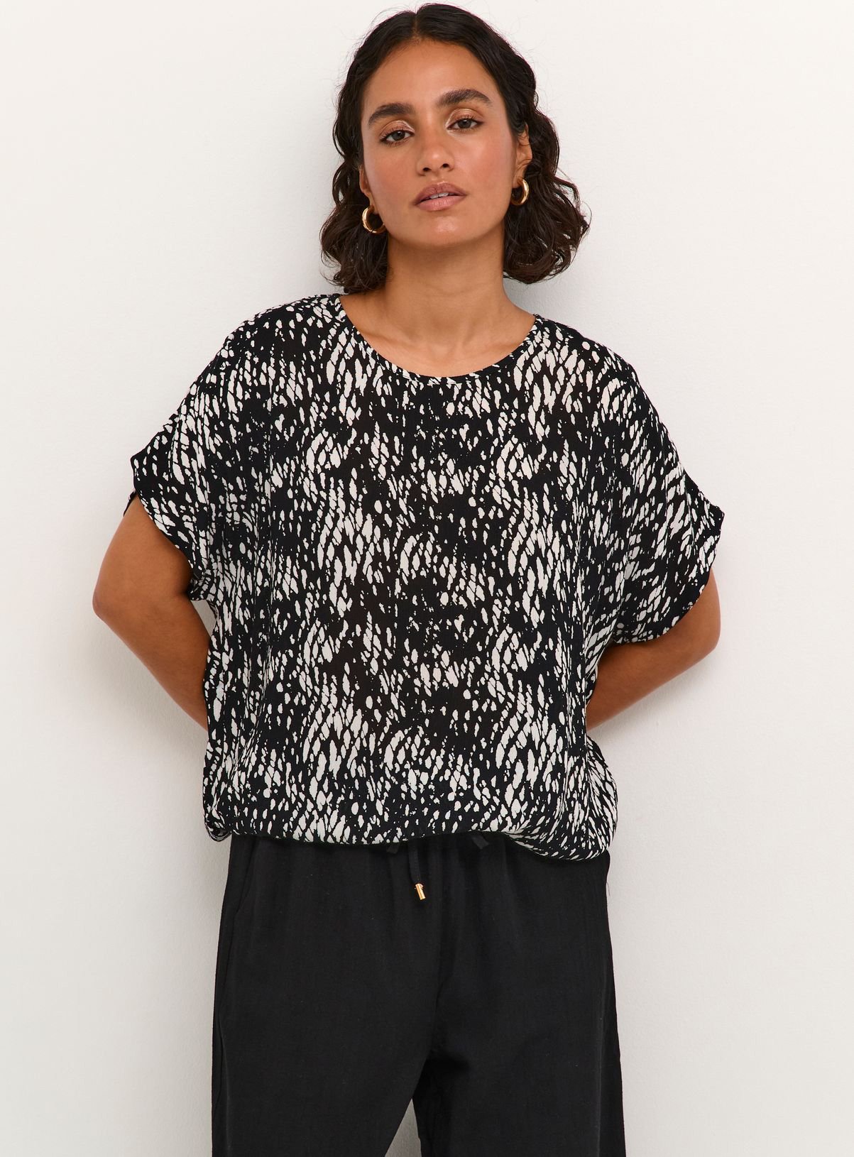 KAFFE Amber Batwing Sleeve Printed Blouse Black 