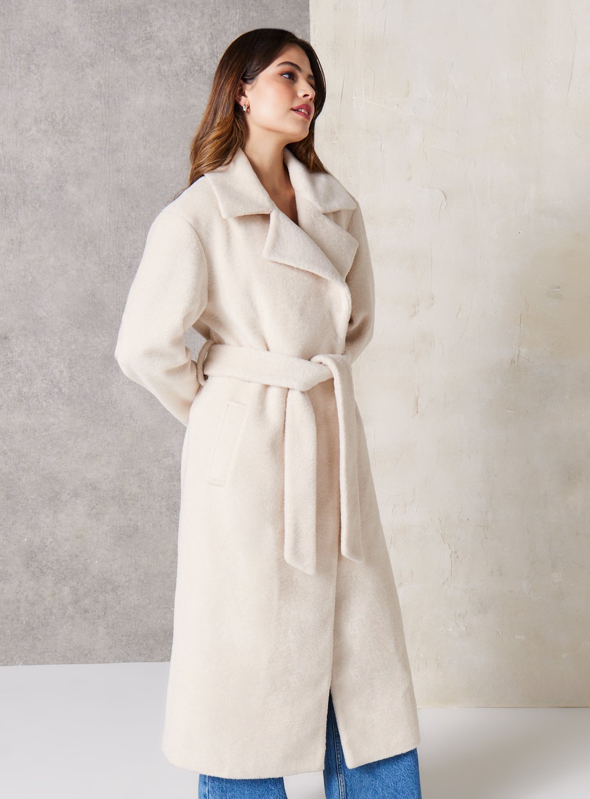 EVERBELLE Cream Wrap Longline Coat 