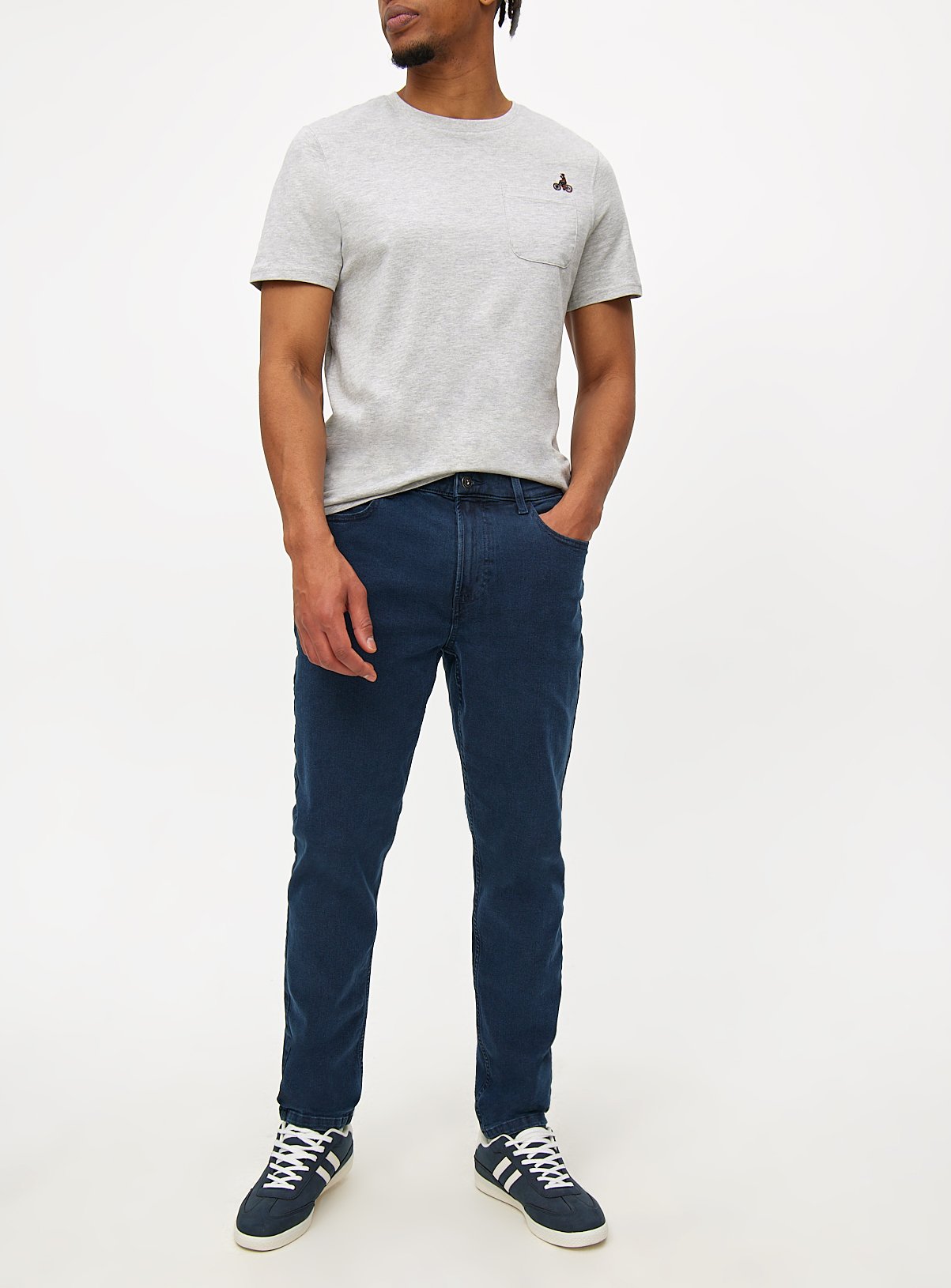 Indigo Wash Tapered Fit Denim Jeans  