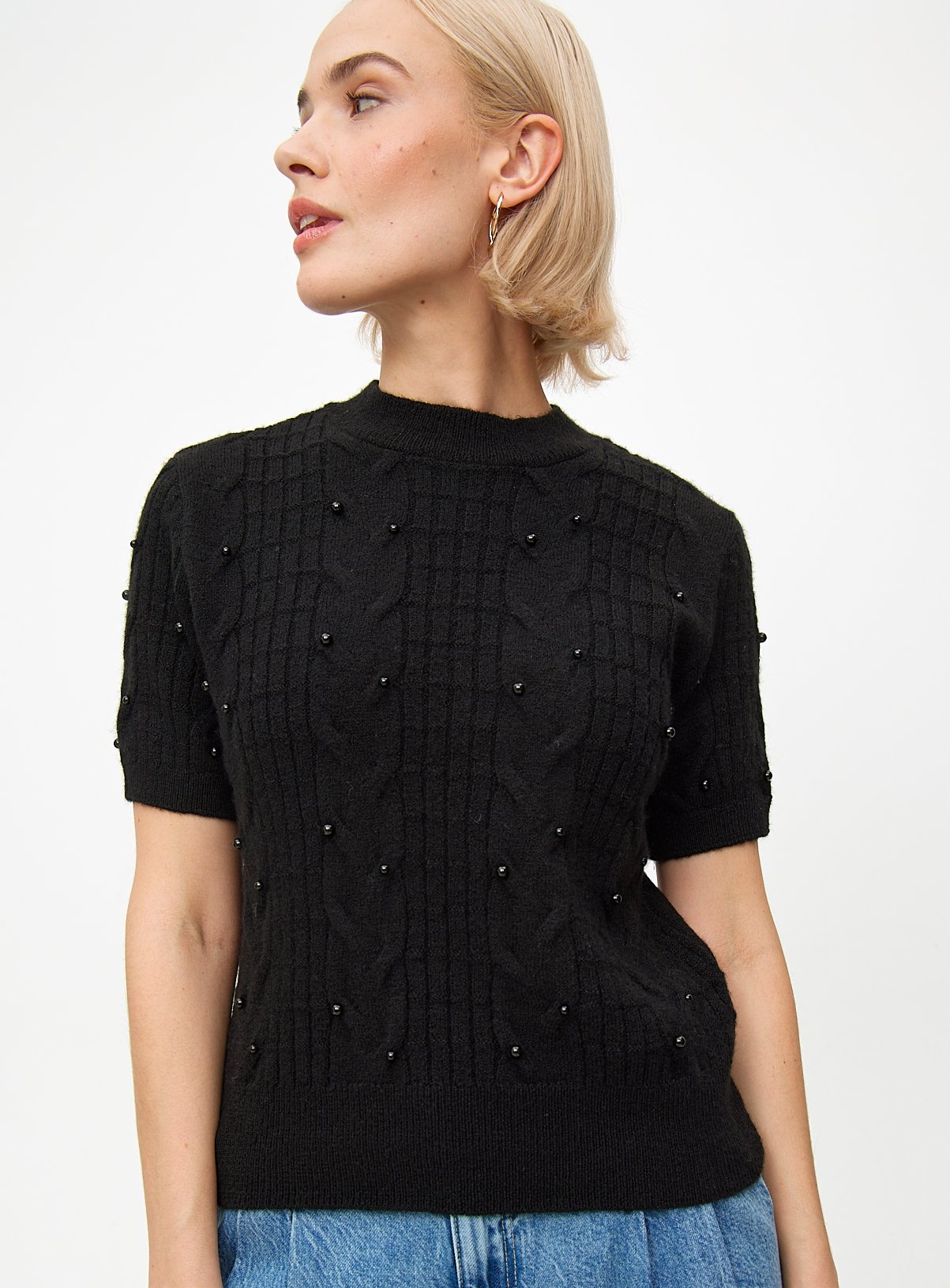 Black Pearl-Detail Cable Knitted Top 