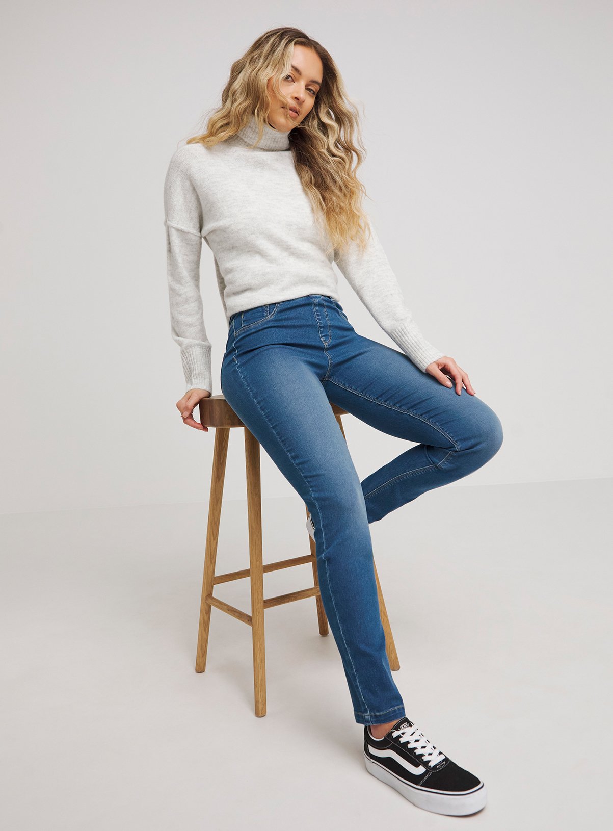 SIMPLY BE Slim Pull On Jegging Mid Wash 