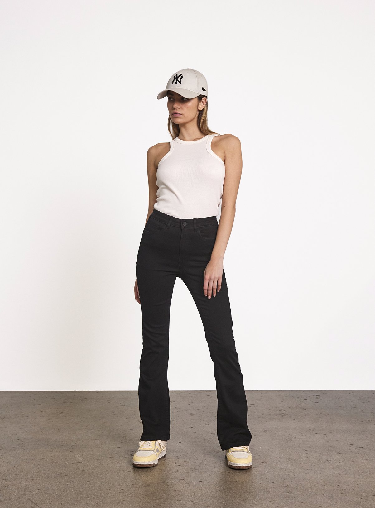 NOISY MAY High Waisted Flared Jeans Black