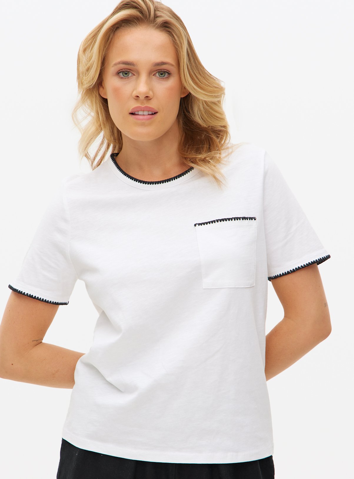 Contrast Blanket Stitch T-Shirt 