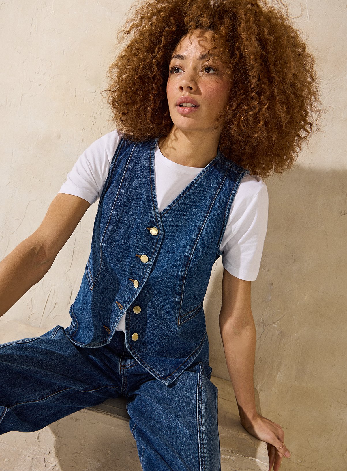EVERBELLE Mid Washed Denim Waistcoat 