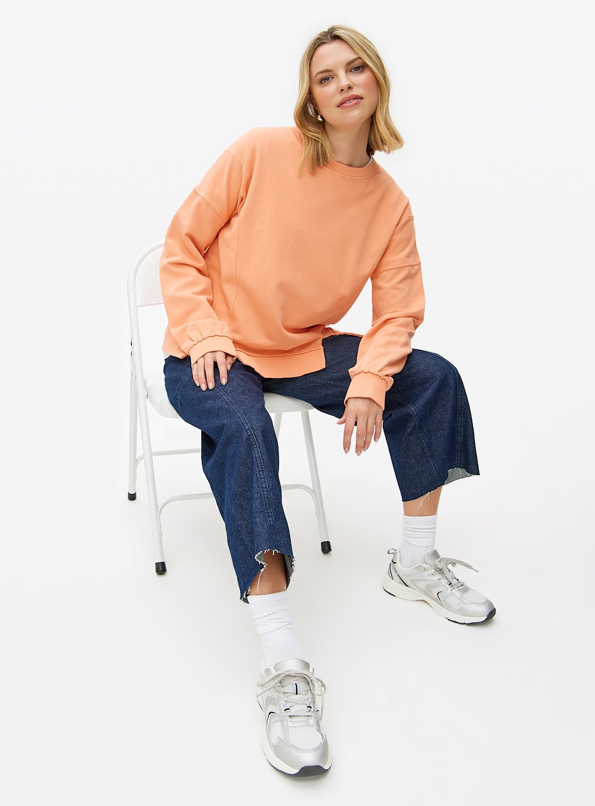 Coral Cut Detail Crew Sweatshirt L