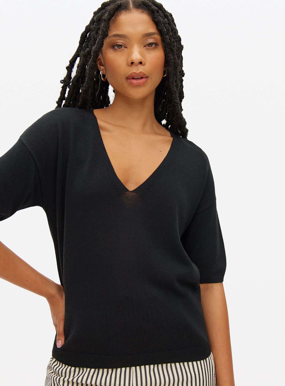 V-Neck T-Shirt With Linen 