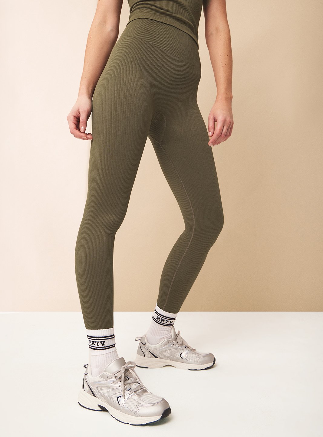 REAKTIV High Waisted Ribbed Seamless Legging 
