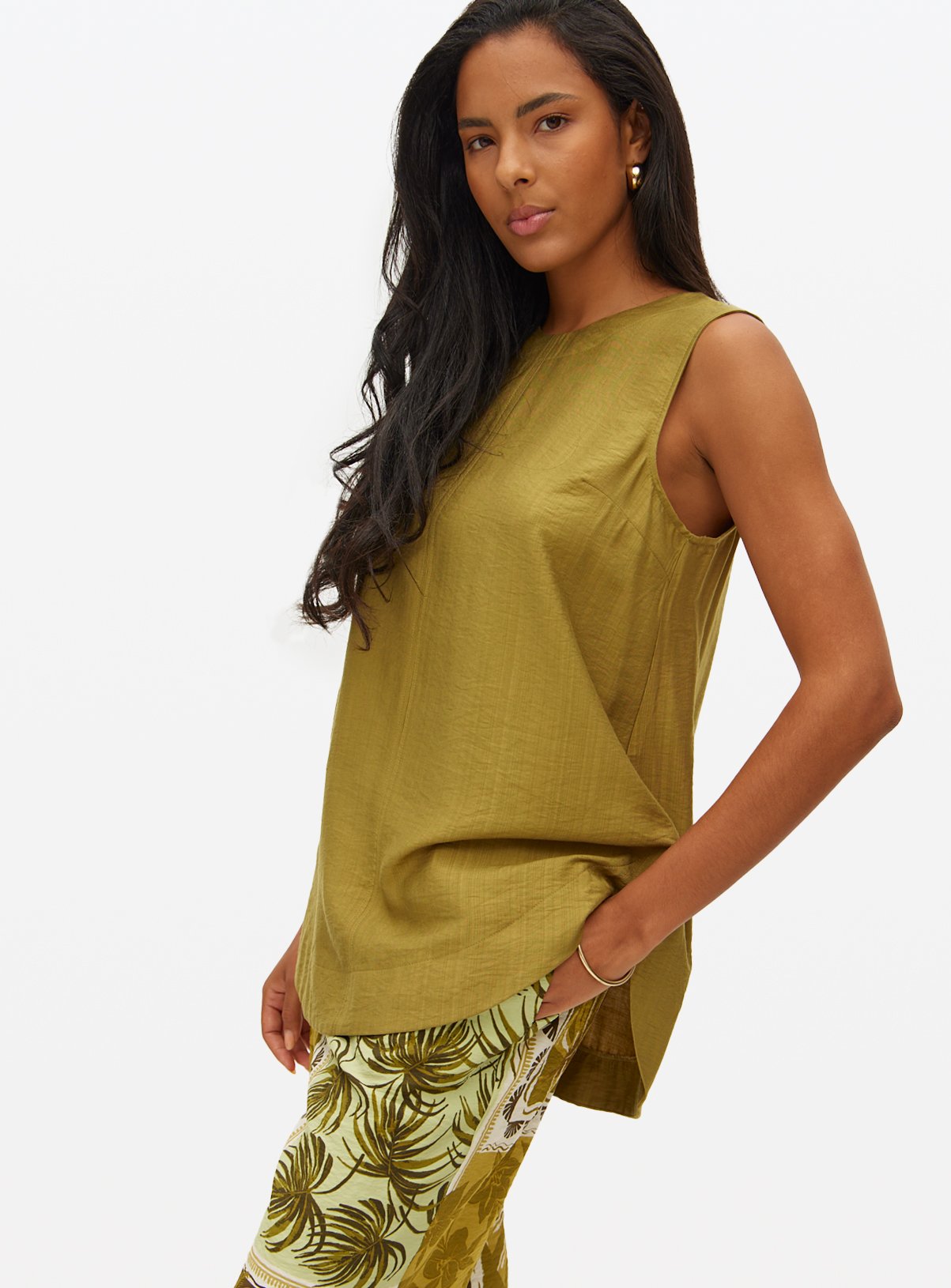 Green Sleeveless Shell Top 20