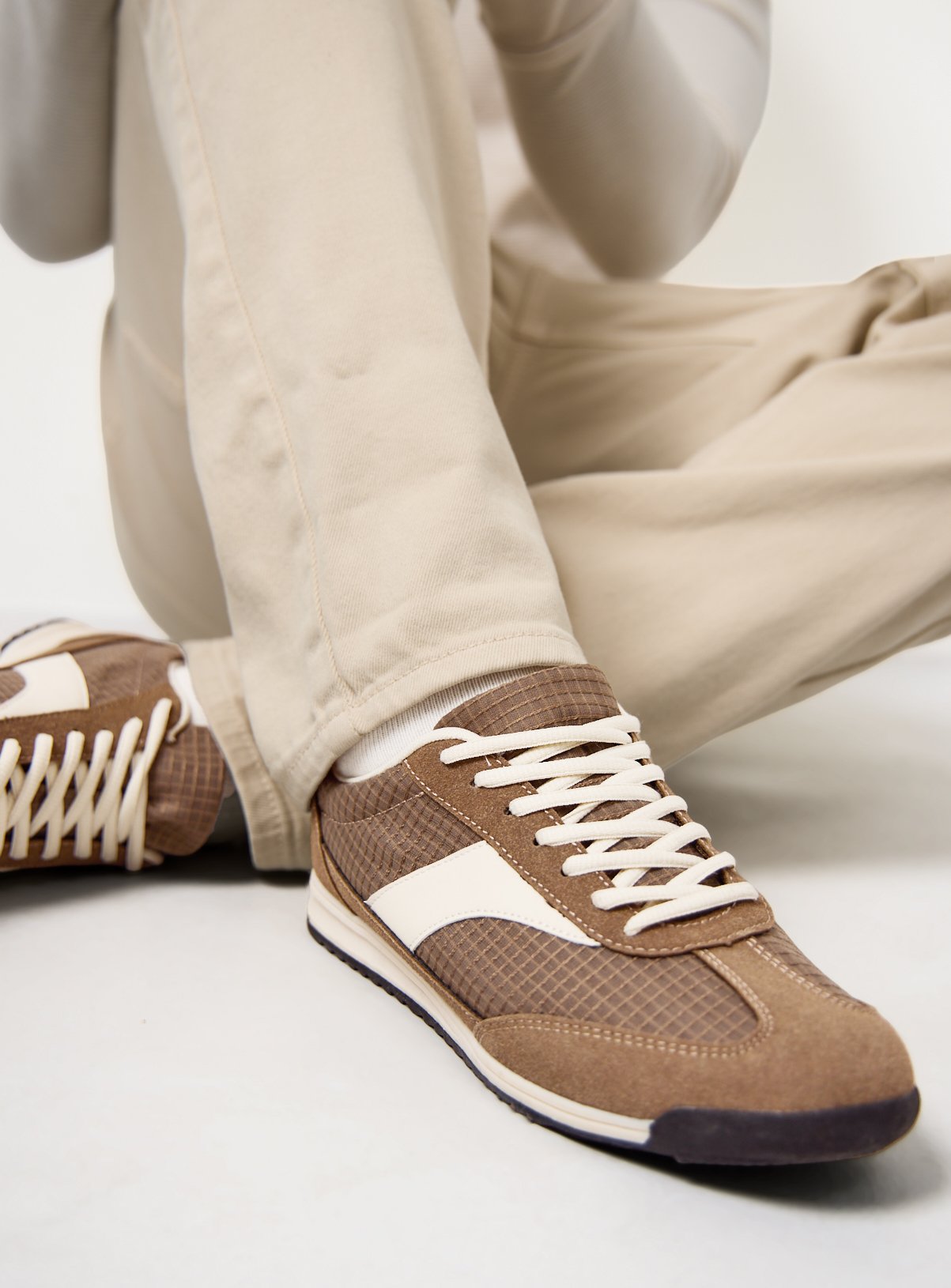 Brown Retro Ripstop Trainers