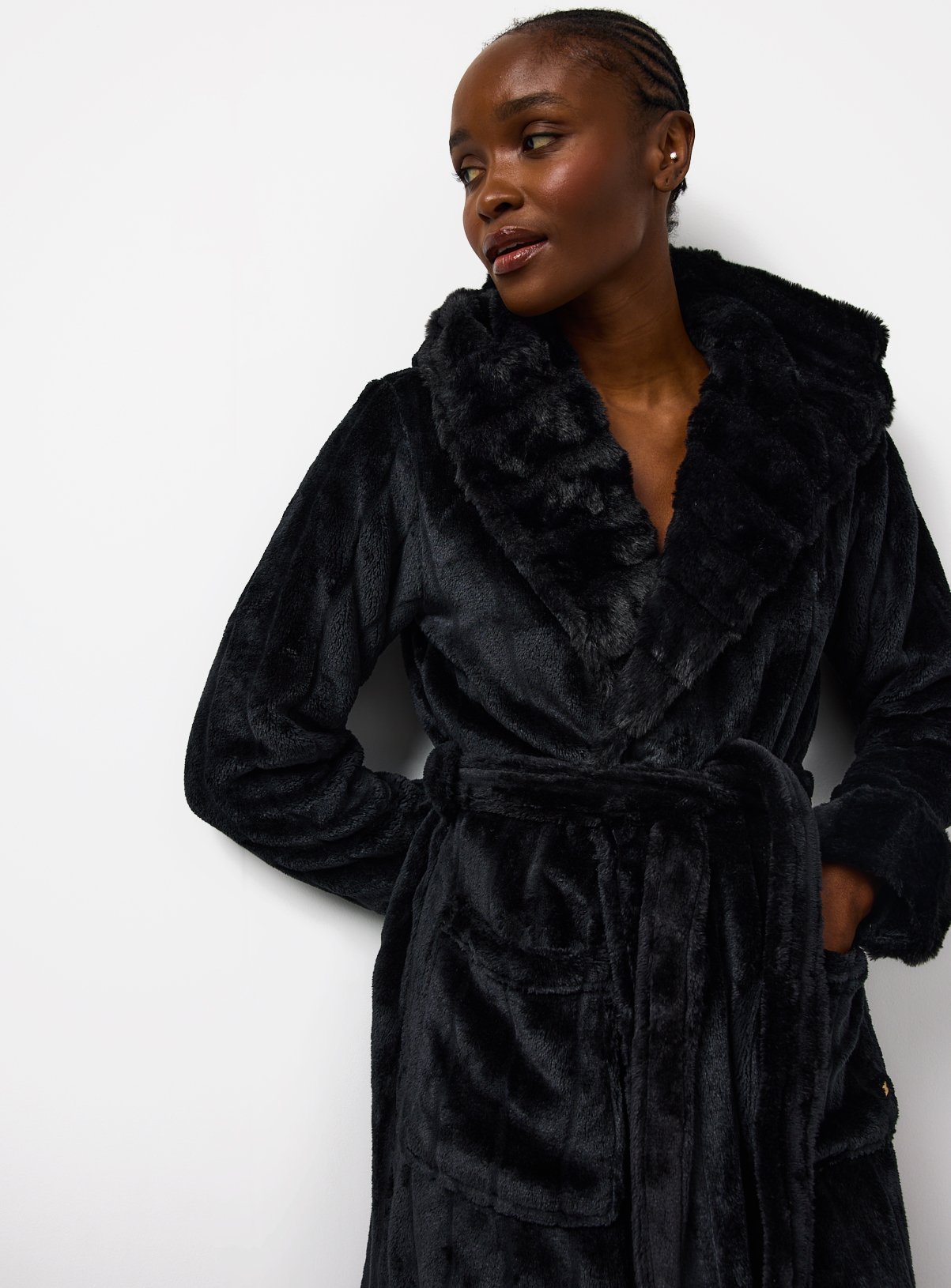 Black Carved Plush Hooded Dressing Gown