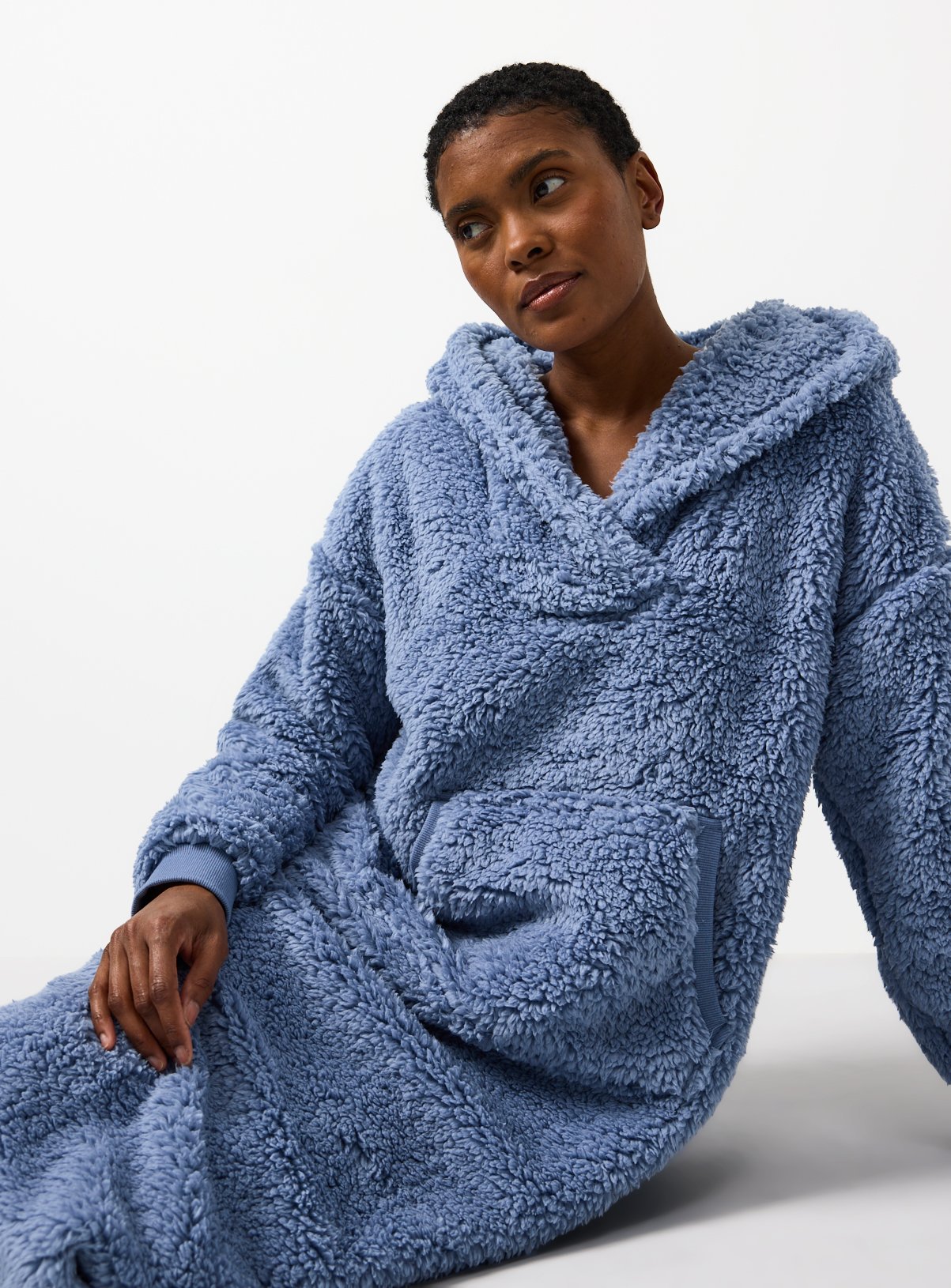 Blue Borg Fleece Longline Hooded Blanket