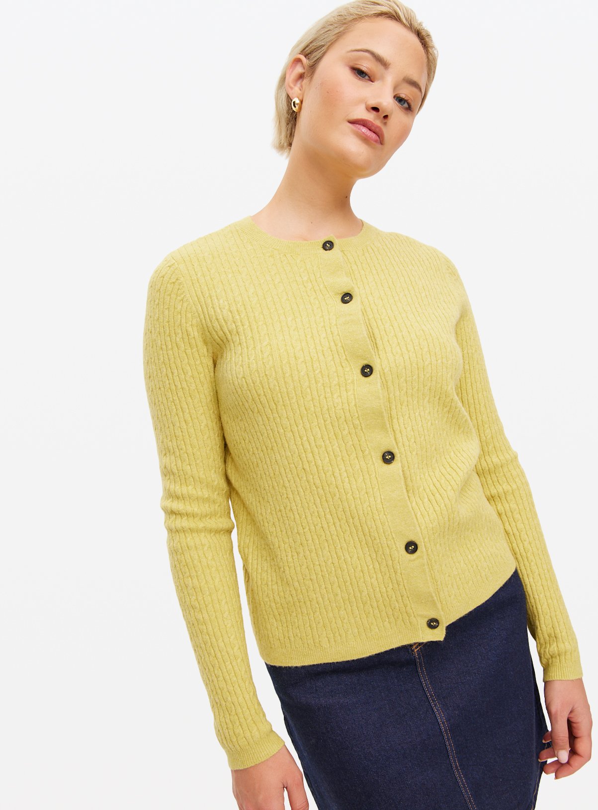 Cosy Yarn Mini Cable Knit Crew Neck Cardigan 