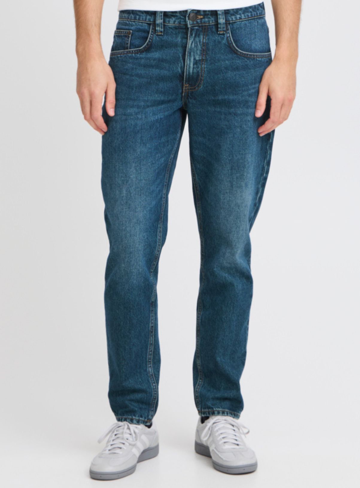 CASUAL FRIDAY Regular Fit Rigid Mid Wash Jeans 
