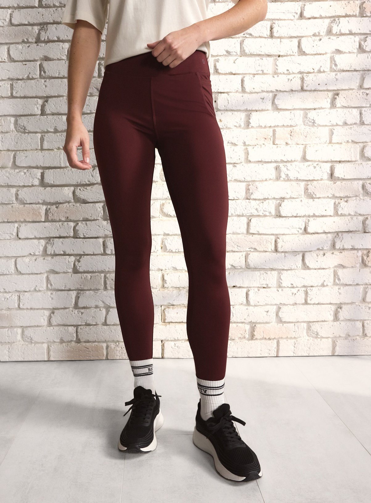 Buy REAKTIV Burgundy High-Waisted Everyday Legging L Sports